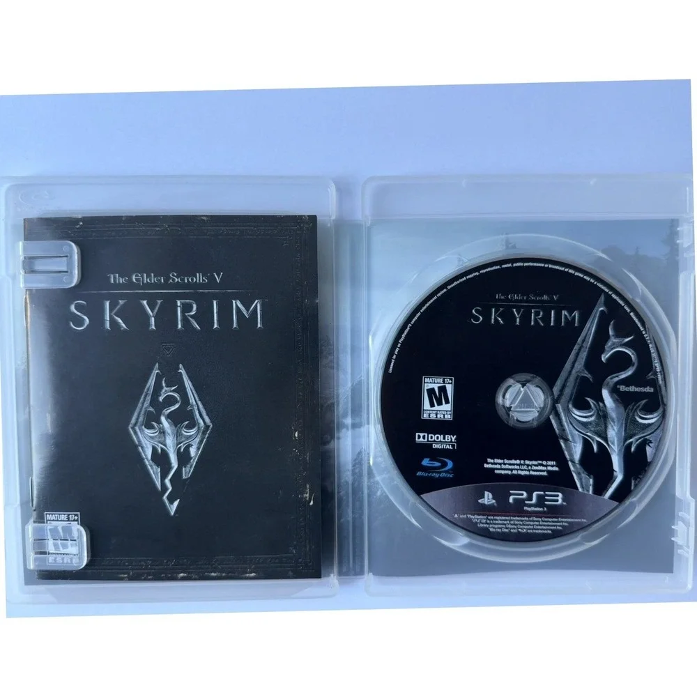 The Elder Scrolls V: Skyrim (Sony PlayStation 3)‎ Complete CIB W/ Map & Manual